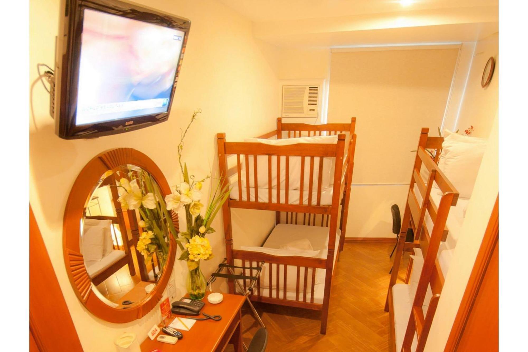 סן פדרו מקאטי Townhouse Oak Avitel Hotel Near Osmena Highway, Pnr Pasay Station, Metro Manila מראה חיצוני תמונה