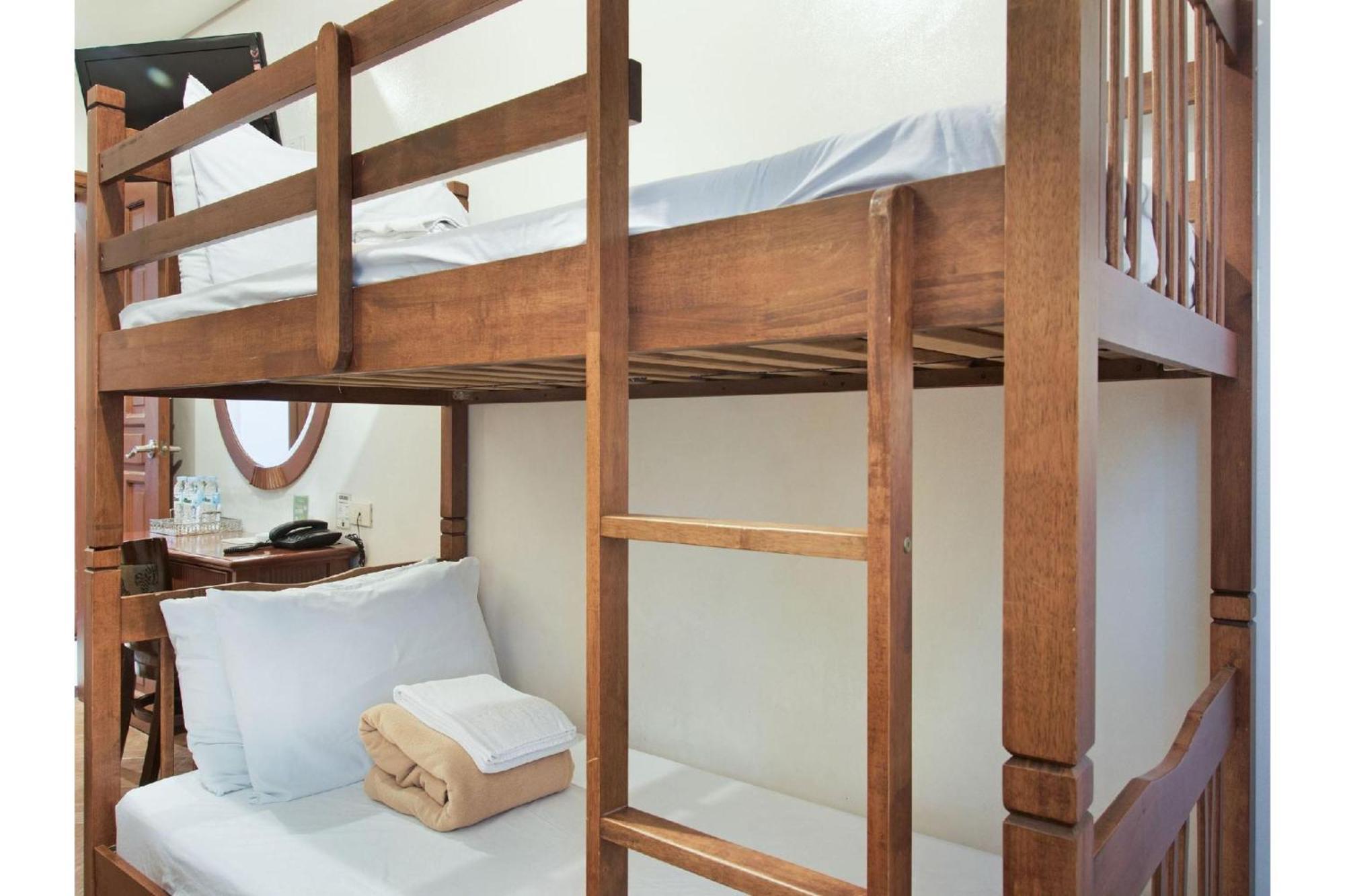 סן פדרו מקאטי Townhouse Oak Avitel Hotel Near Osmena Highway, Pnr Pasay Station, Metro Manila מראה חיצוני תמונה