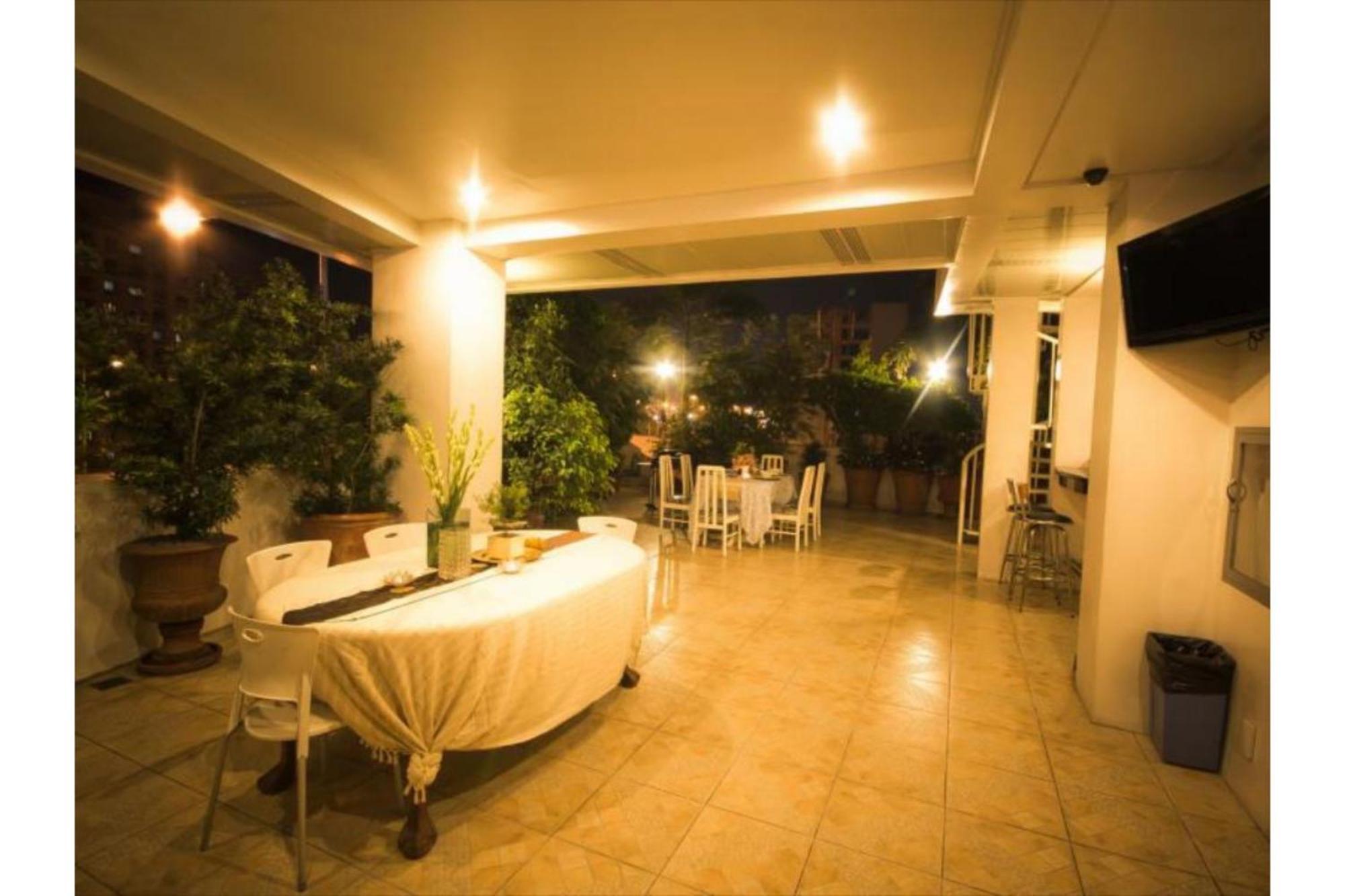 סן פדרו מקאטי Townhouse Oak Avitel Hotel Near Osmena Highway, Pnr Pasay Station, Metro Manila מראה חיצוני תמונה